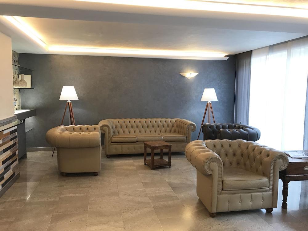 Hotel Europa Падуа Екстериор снимка