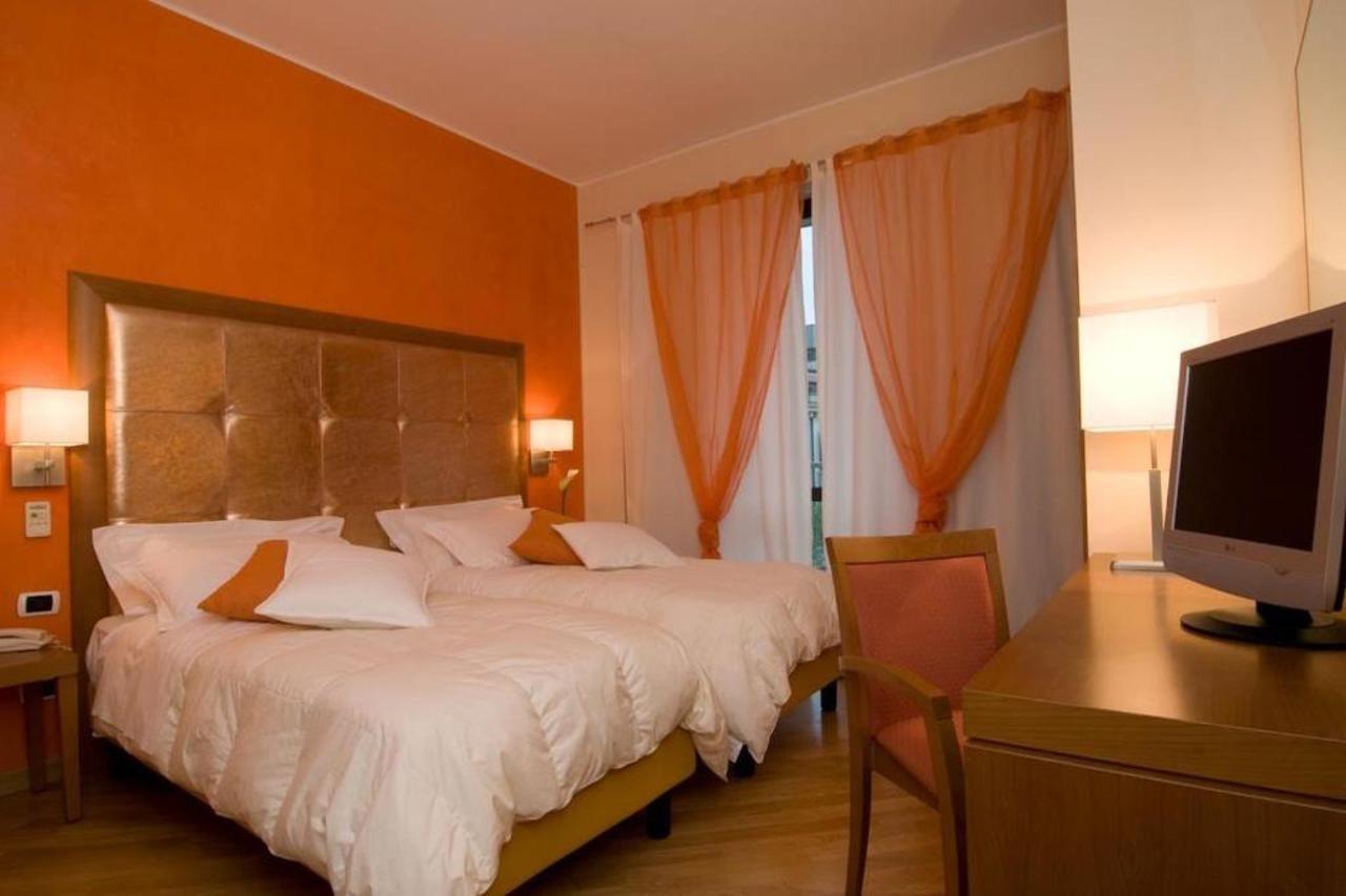 Hotel Europa Падуа Екстериор снимка