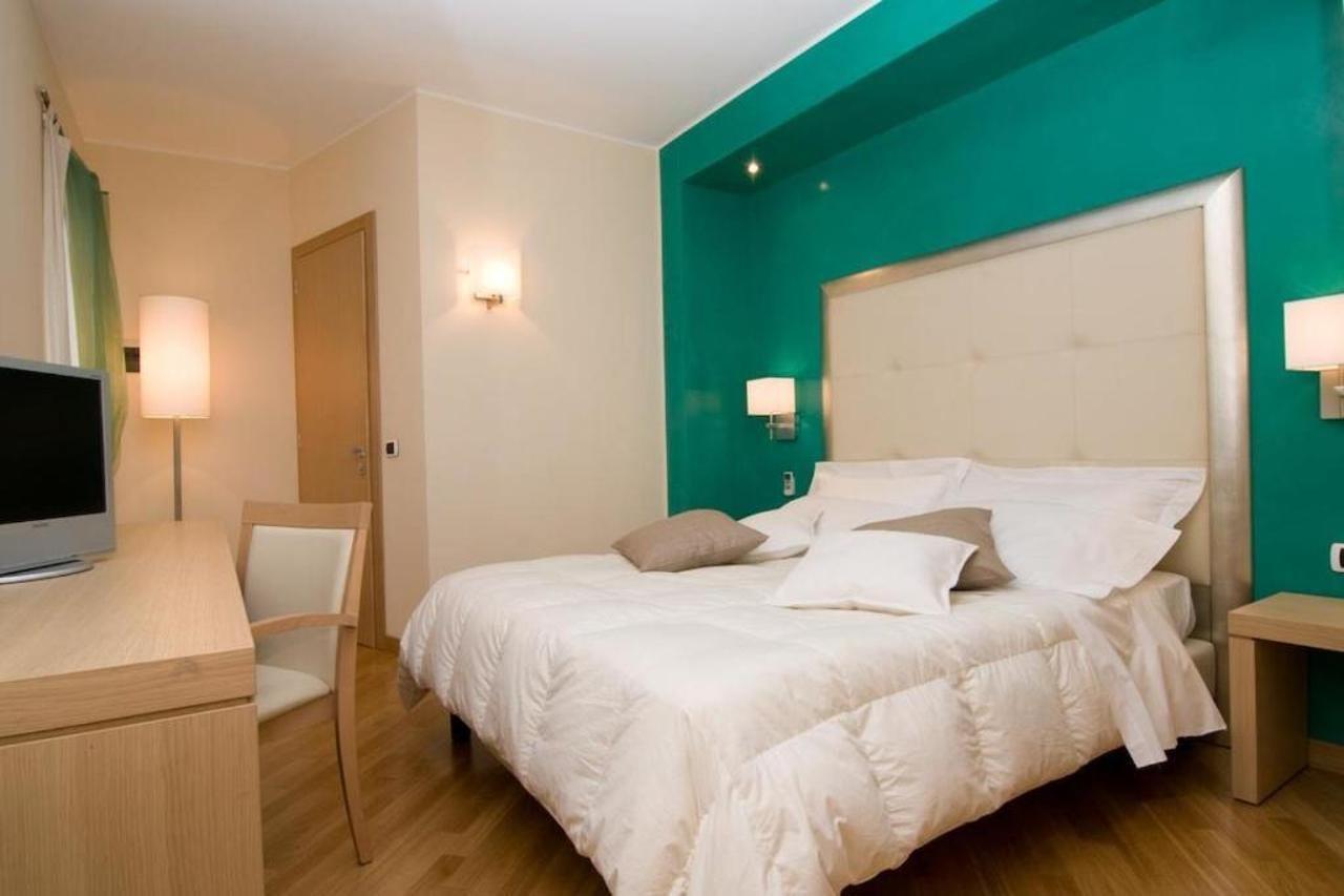 Hotel Europa Падуа Екстериор снимка