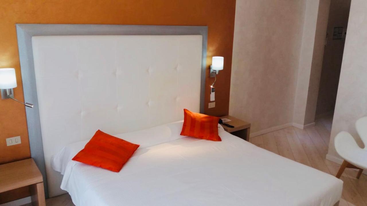 Hotel Europa Падуа Екстериор снимка